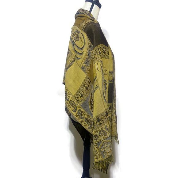 Shoulder Wrap Scarf Two-Toned Brown 67" x 27" - Picture 4 of 5